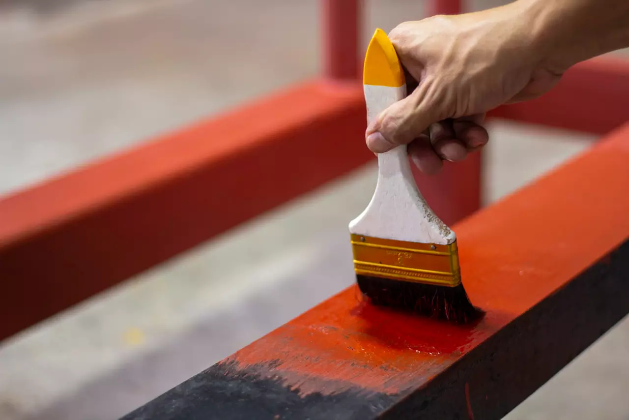 رنگ روغنی ضد زنگ